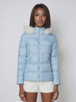 Load and play video in Gallery viewer, WULFUL Women’s Sexy Winter Coat – Thick Lightweight Puffer Jacket with Faux-Fur Hood
